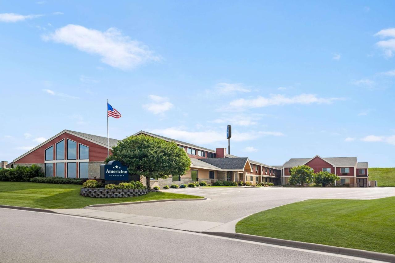 Americinn By Wyndham Sauk Centre Екстер'єр фото