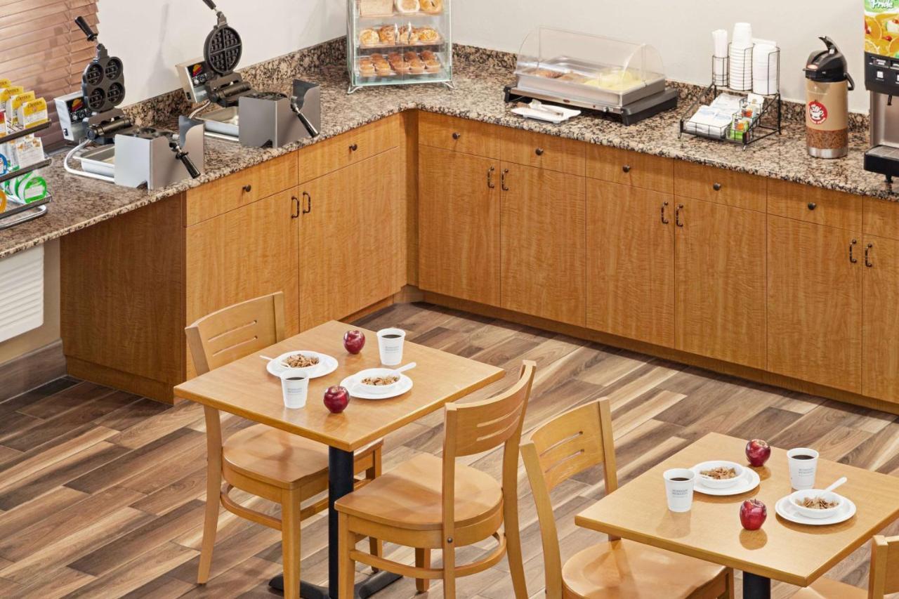 Americinn By Wyndham Sauk Centre Екстер'єр фото