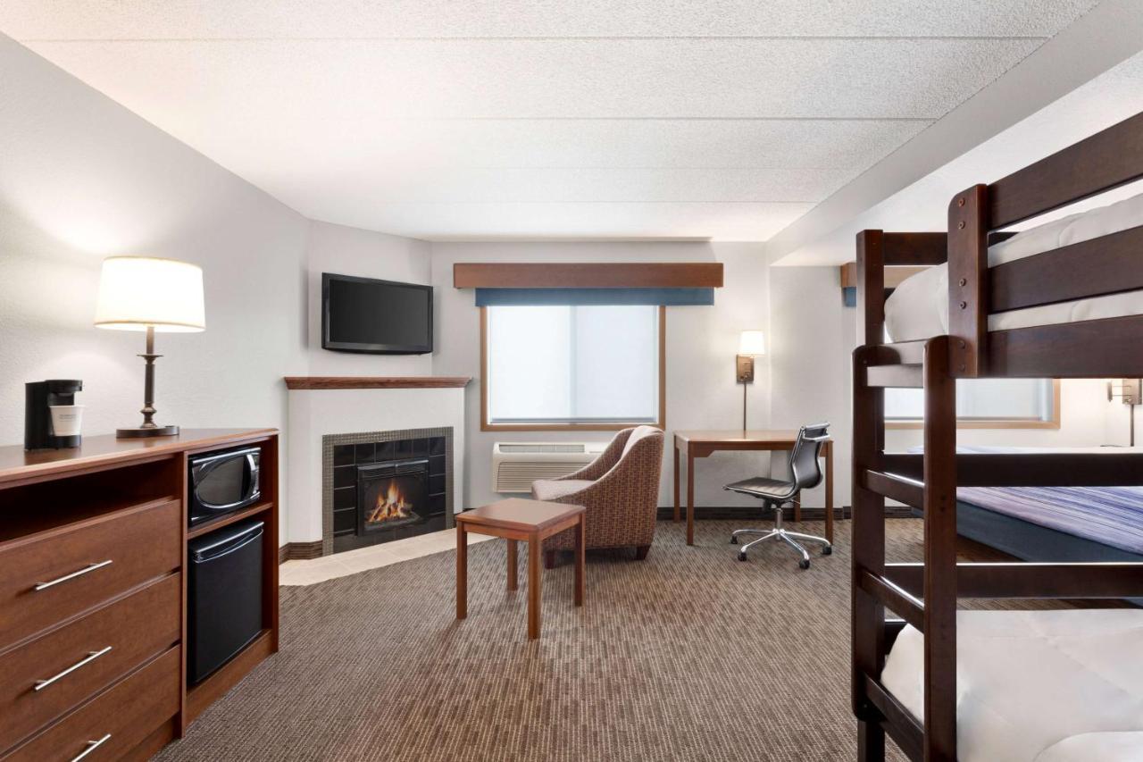Americinn By Wyndham Sauk Centre Екстер'єр фото
