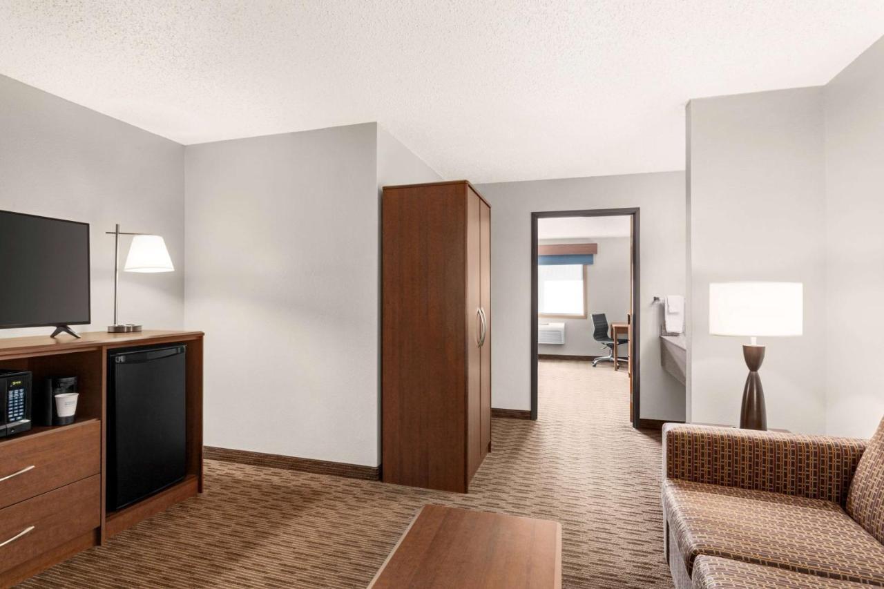 Americinn By Wyndham Sauk Centre Екстер'єр фото